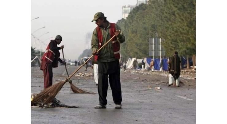 Peshawar District admin launches special cleanliness drive 

