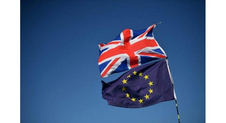 EU, Britain scramble to reach Brexit deal before summit
