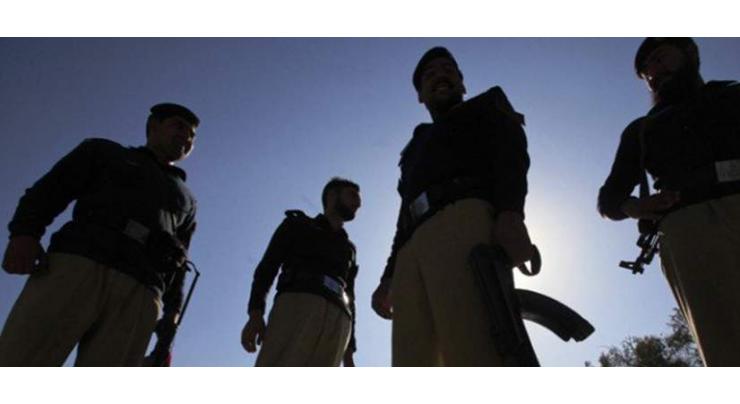 Four robbers killed in Lahore 

