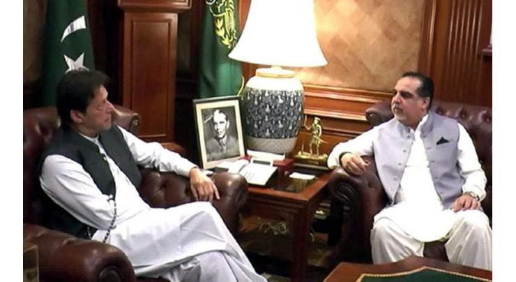 PM Imran Khan discusses issues related to Sindh with Governor
