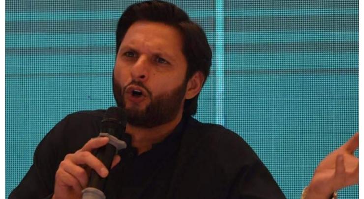 Shahid Afridi launches "Lala One Nation" campaign from South Punjab
