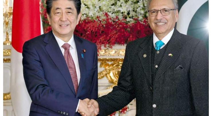 President Alvi meets Japanese PM in Tokyo