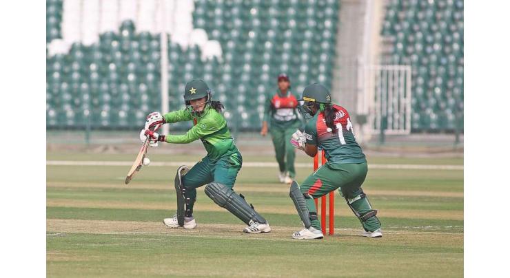 Pakistan women beat Bangladesh in first T20 international
