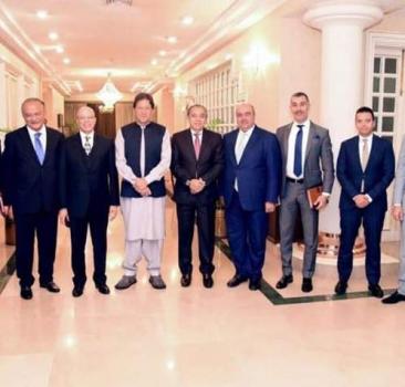 رئیس وزراء جمھوریة باکستان الاسلامیة عمران خان یستقبل وفد رجال الأعمال المصریین