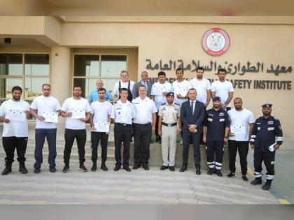 تخريج 4 دورات متخصصة في شرطة  أبوظبي 