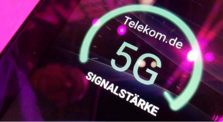 Deutsche Telekom cuts dividend despite higher profits
