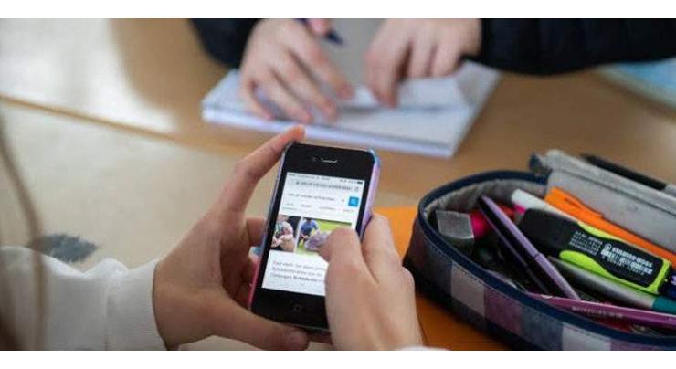 Edu deptt bans usage of mobile phone in educational institutions

