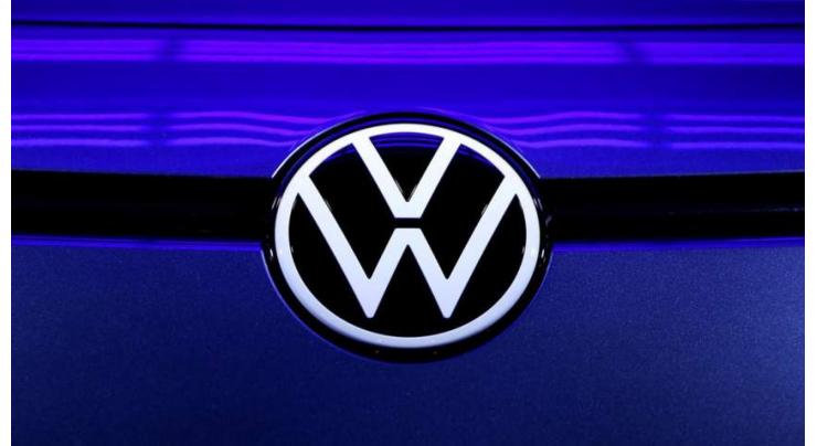 Volkswagen says to invest 60 bn euros by 2024 in future car models
