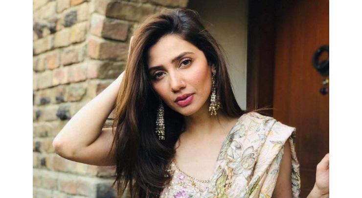 Mahira Khan says she doesn't put a lot of makeup