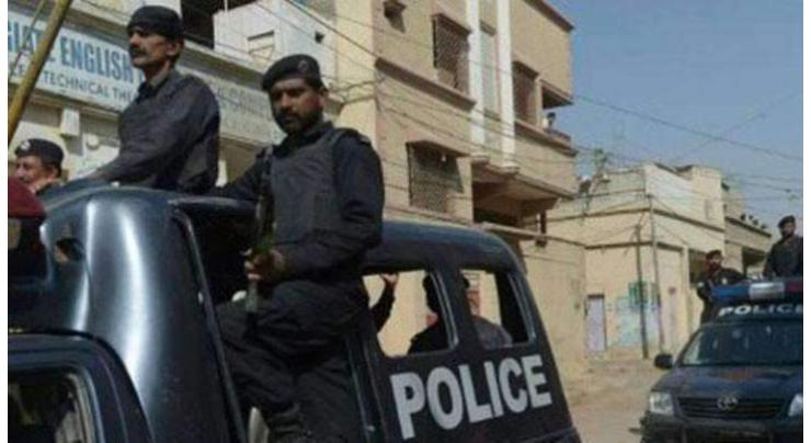 Two alleged street criminals arrested in Karachi
