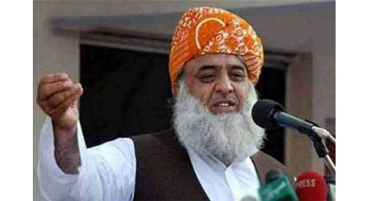 Maulana Fazl claims he was offered Senate Chairmanship, Balochistan govt

 