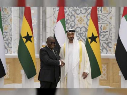 محمد بن زايد يستقبل رئيس غانا