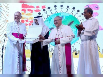 نهيان بن مبارك يحضر حفل كنيسة القديسة مريم الكاثوليكية بدبي تحت عنوان &quot;تحية لدولة الإمارات المتسامحة&quot;