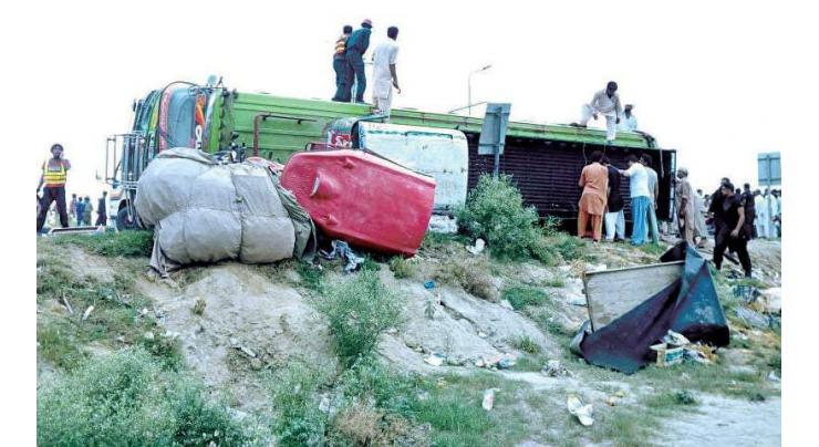 50-year-old killed in road mishap in Manawala