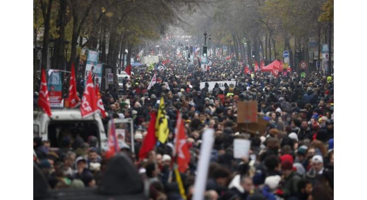 Over 800,000 Join Pension Strike Across France - Interior Ministry