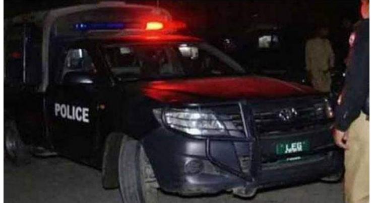 4 robbers killed in encounter in Multan
