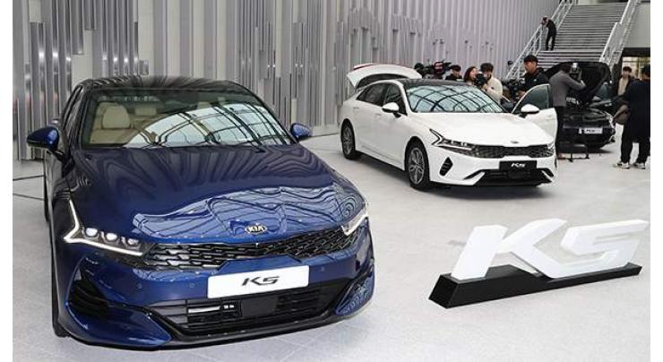 Kia aims to sell 70,000 K5s in S. Korea next year
