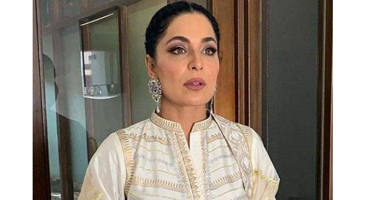 Meera claims to receive death threats, demands security