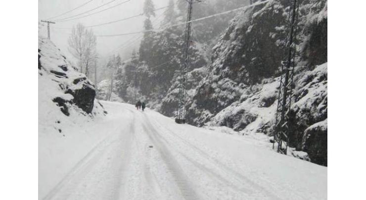 Galyat in grip of severe cold after two days snowfall
