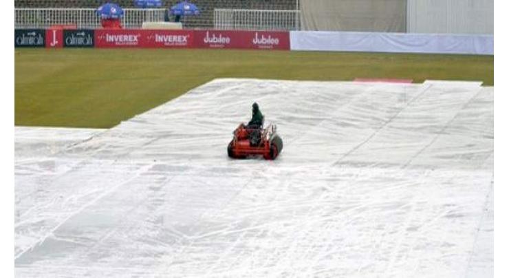 Play on day four of Rawalpindi Test abandoned due to wet outfield
