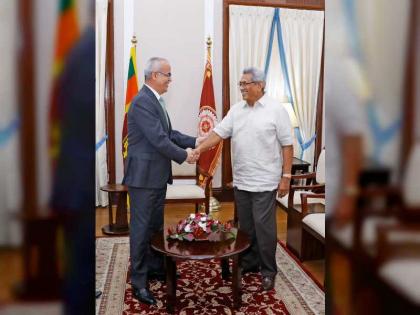 رئيس سريلانكا يستقبل سفير الدولة في كولومبو