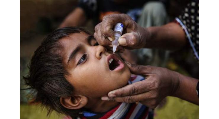 Punjab Polio programme chief visits affected child's family
