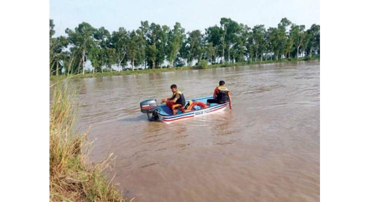 Drowning man rescued in Multan
