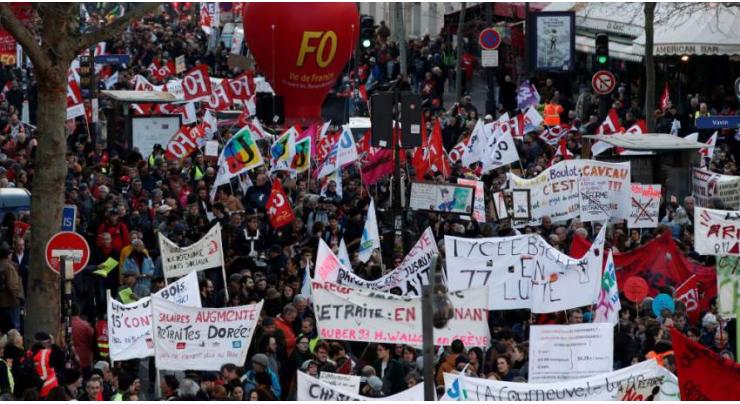 French Trade Union Says Will Suspend Strikes on Most Metro Lines in Paris