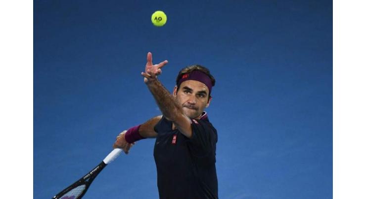 Federer survives five-set epic at Australian Open
