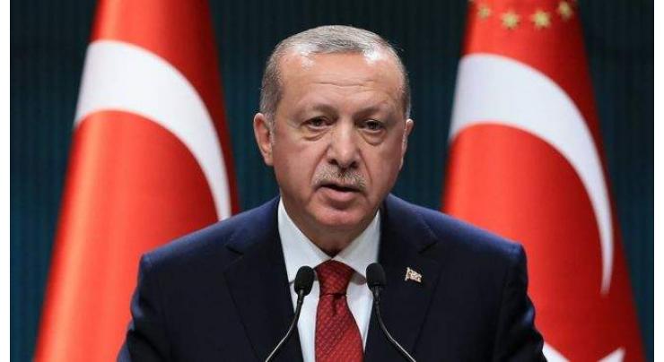 Erdogan Says Around 400,000 Refugees Heading From Syria's Idlib to Turkish Border