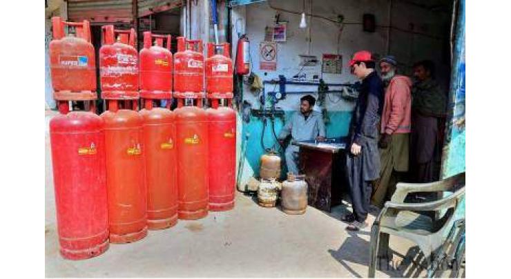 9 arrested over illegal gas refilling in Sargodha 
