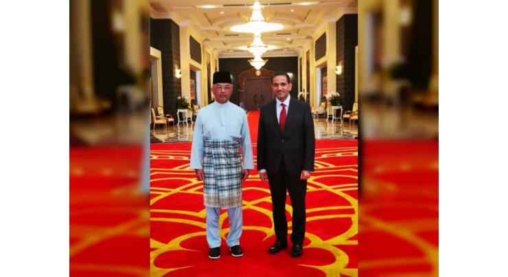 Malaysian King receives UAE ambassador