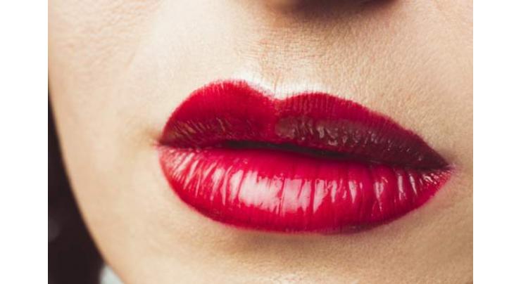 AJK varsity bans putting on lipstick by female students in campus

