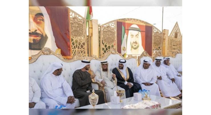 Mohamed bin Zayed attends wedding reception