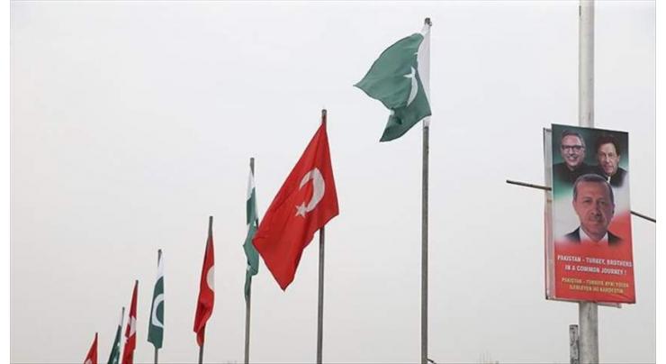 Pak-Turkey signs SEF for bilateral understanding on FTA: Razak Dawood
