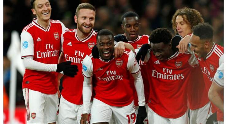 Arsenal roar back into Champions League contention
