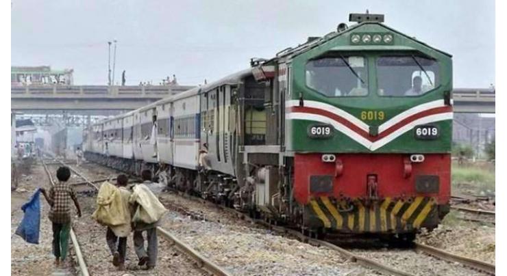 Pakistan Railways retrieves 293.56 acres precious land from encroachers
