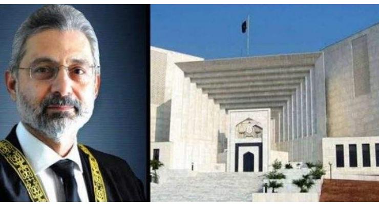 Govt seeks three weeks adjournment in Justice Qazi Faez Isa's case

