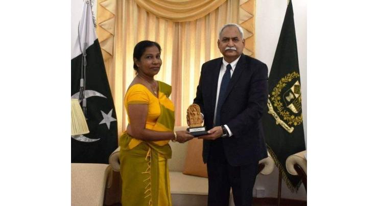 Pak HC pays courtesy call on President, PM of Sri Lanka
