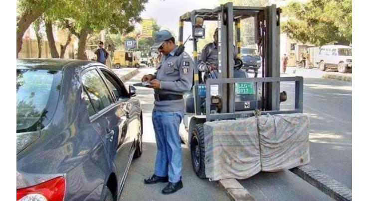 Secretary Challans 15 vehicles, imposes fines in Sargodha
