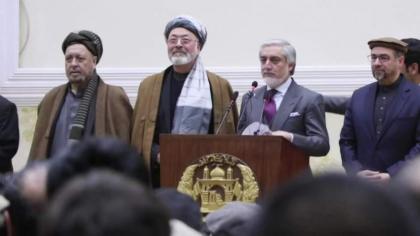 عبداللہ عبداللہ یعلن فوزة في الانتخابات الرئاسیة الأفغانیة بعد اعلان مفوضیة الانتخابات العامة فوز أشرف غني