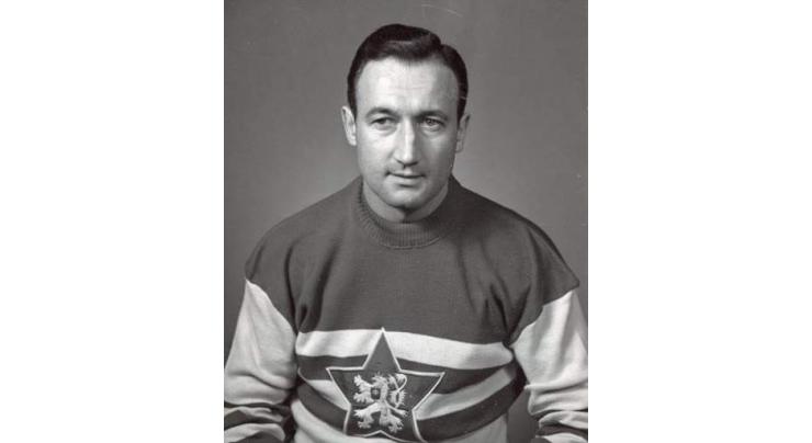 Czech ice hockey great Zabrodsky dies at 97
