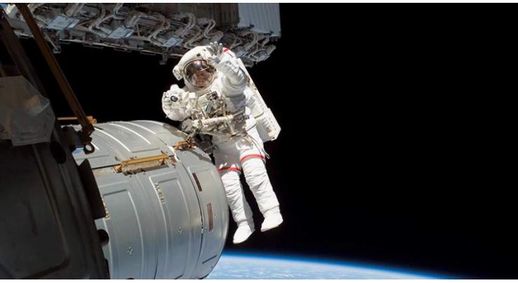 Russian Scientists to Study If Space Suits Can Bring Microbes Into ISS From Exterior