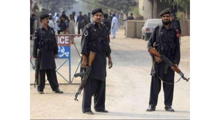 Police arrest most wanted criminal near Khairpur

