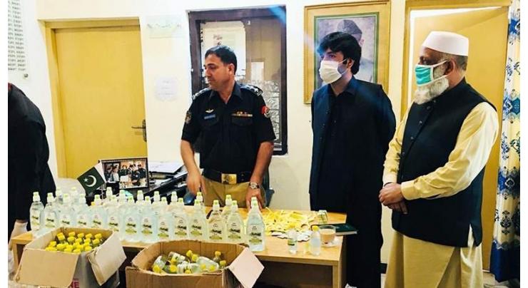 600 bottles of fake sanitizers seized in Peshawar
