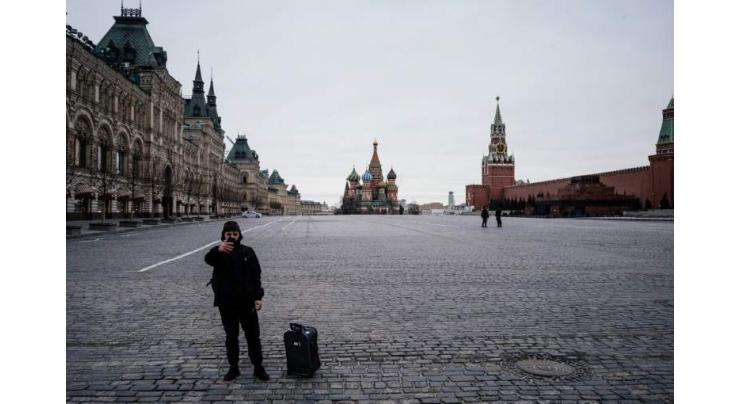Moscow begins lockdown during tougher push to curb virus
