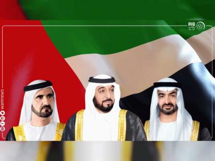 رئيس الدولة ونائبه ومحمد بن زايد يعزون ملك البحرين في وفاة الشيخ أحمد بن محمد بن سلمان آل خليفة