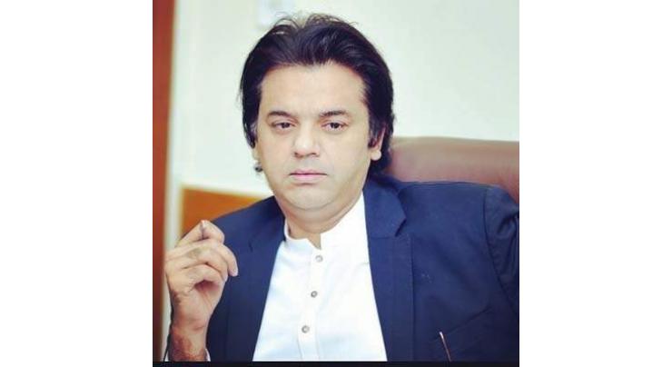 First day 100,000 youth registered with 'Corona Tiger Force': Usman Dar
