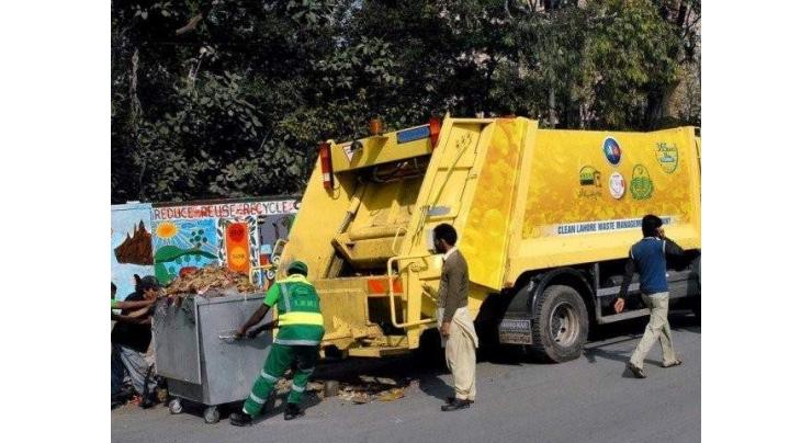 Lahore Waste Management Company chief discusses roads washing with Wasa MD
