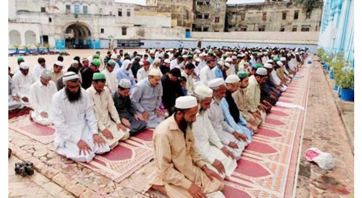 People offer Juma prayer at homes in Lahore 
